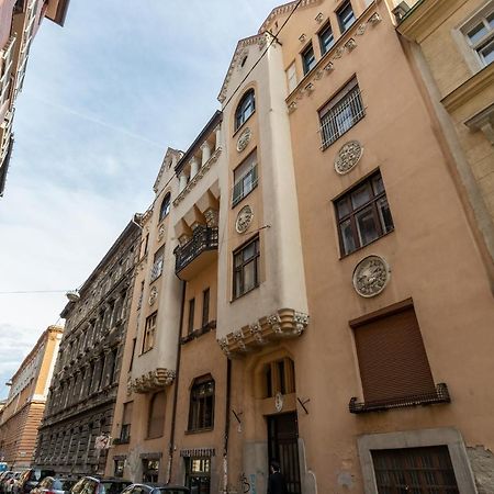 D.Five Aradi B Apartment Boedapest Buitenkant foto