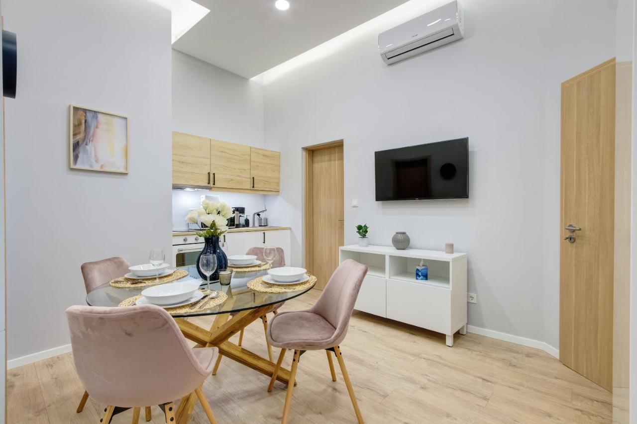 D.Five Aradi B Apartment Boedapest Buitenkant foto